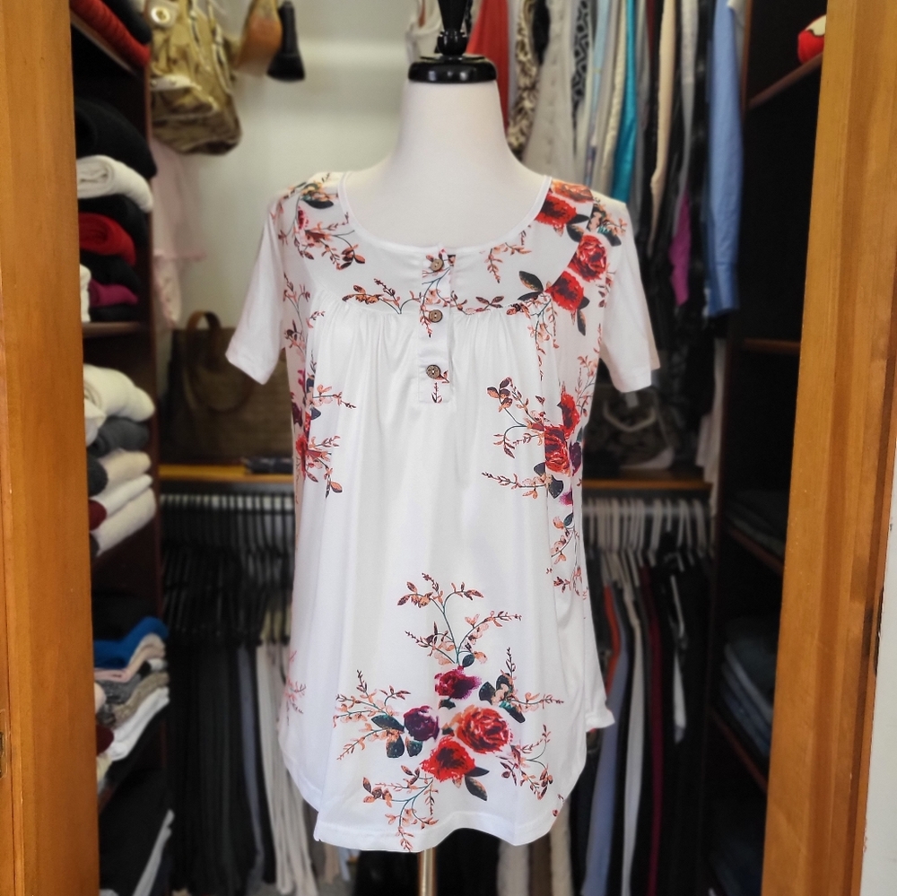 Floral short sleeve blouse
